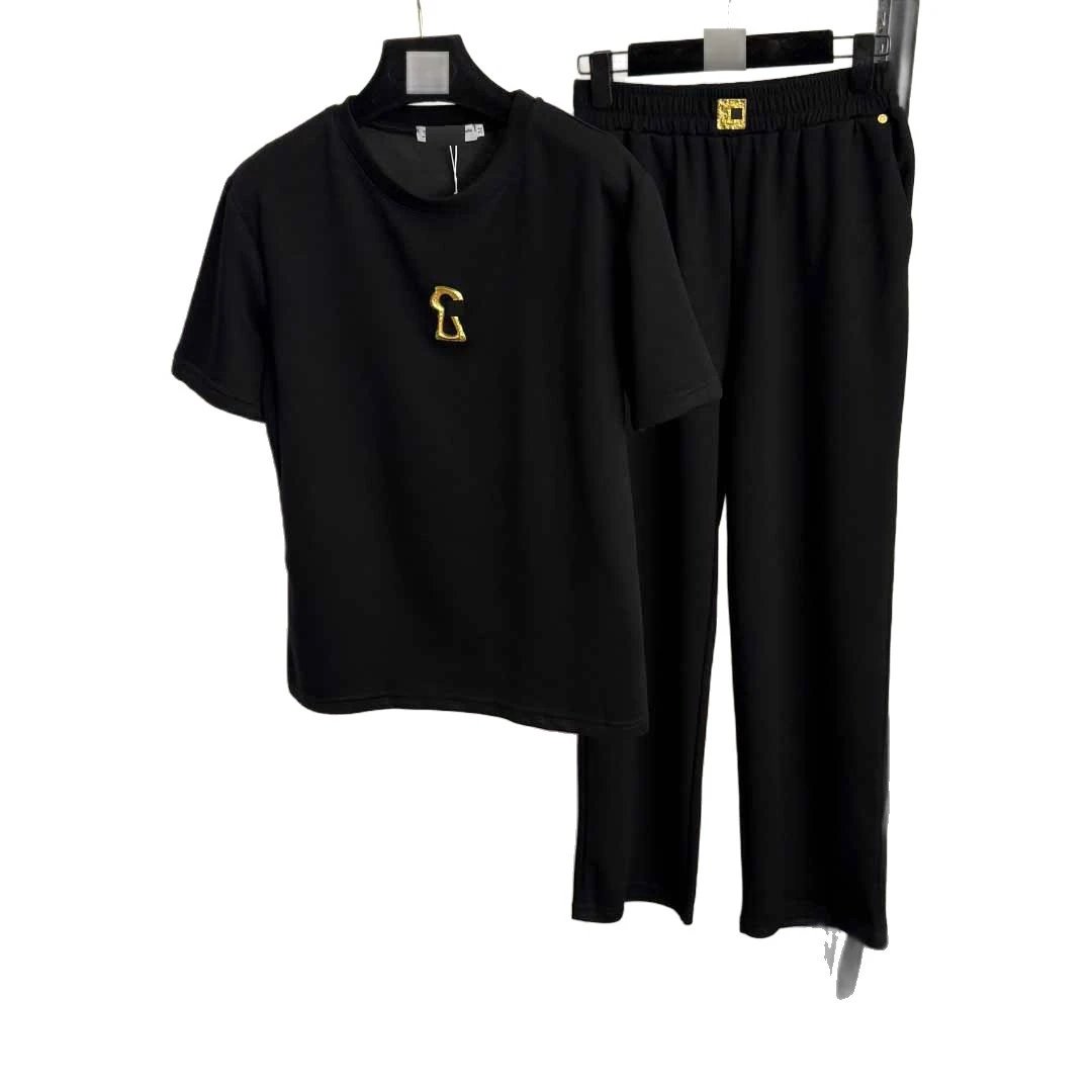 Unbranded Matching Sets Short-sleeve crew-neck T-shirt and elastic-waist straight-leg trousers with gold-tone metal emblems image 5