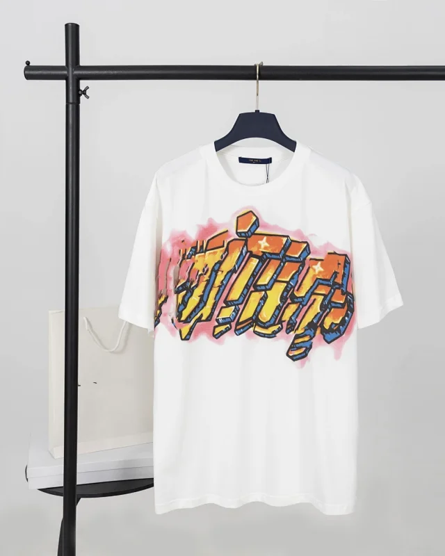 Louis Vuitton T-Shirts Short-Sleeve Graphic Print T-Shirt product detail image 22