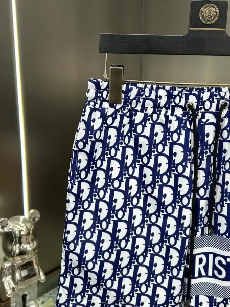 Dior Oblique Print Swim Shorts White / Black - 10