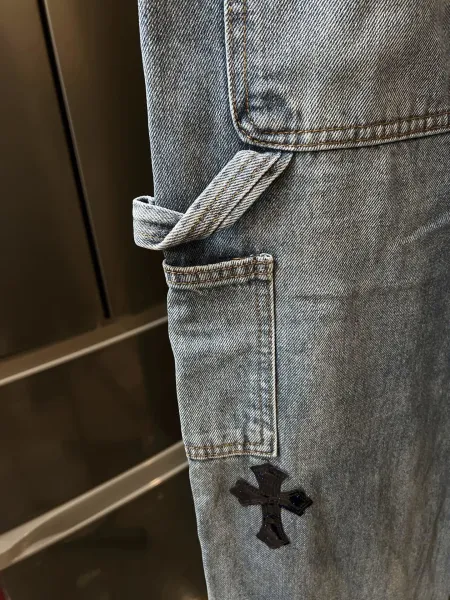Chrome Hearts Cross-Embellished Cargo Jeans Light Wash - 19
