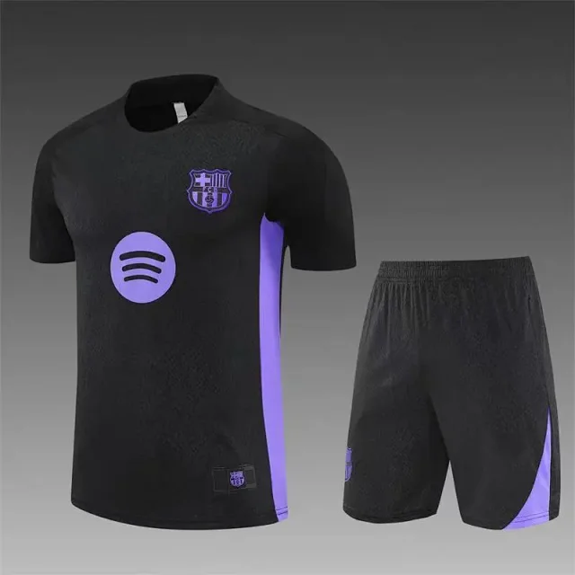 Real Madrid Matching Sets Short-Sleeve Football Jersey and Shorts Set product detail image 11
