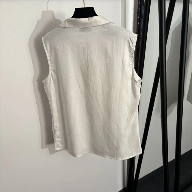 Unbranded Vests Collared Sleeveless Vest product detail image 3