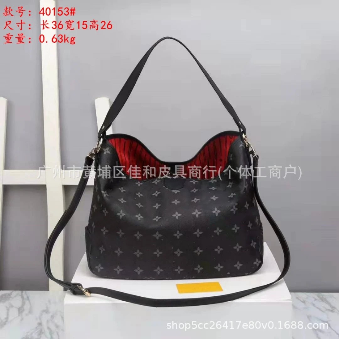 黑花配红