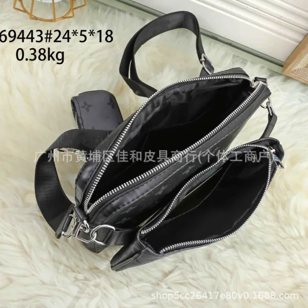 Design Monogram-Print Crossbody Bag Black - 4