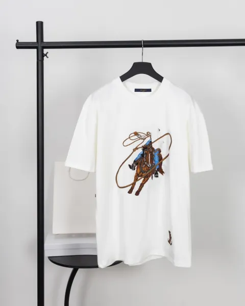 Design Five Heads Graphic White T-Shirt - 43