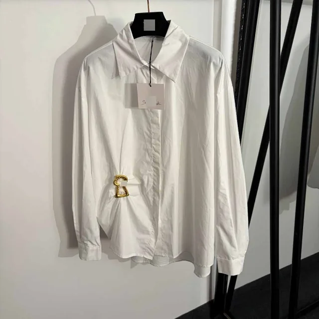 Unbranded Shirts Long-Sleeve Collared Shirt with Metal Keyhole Pin product detail image 2