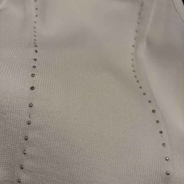 Miu Vests Pearl-Embellished Sailor-Collar Knit Vest with Floral Appliqués product detail image 9