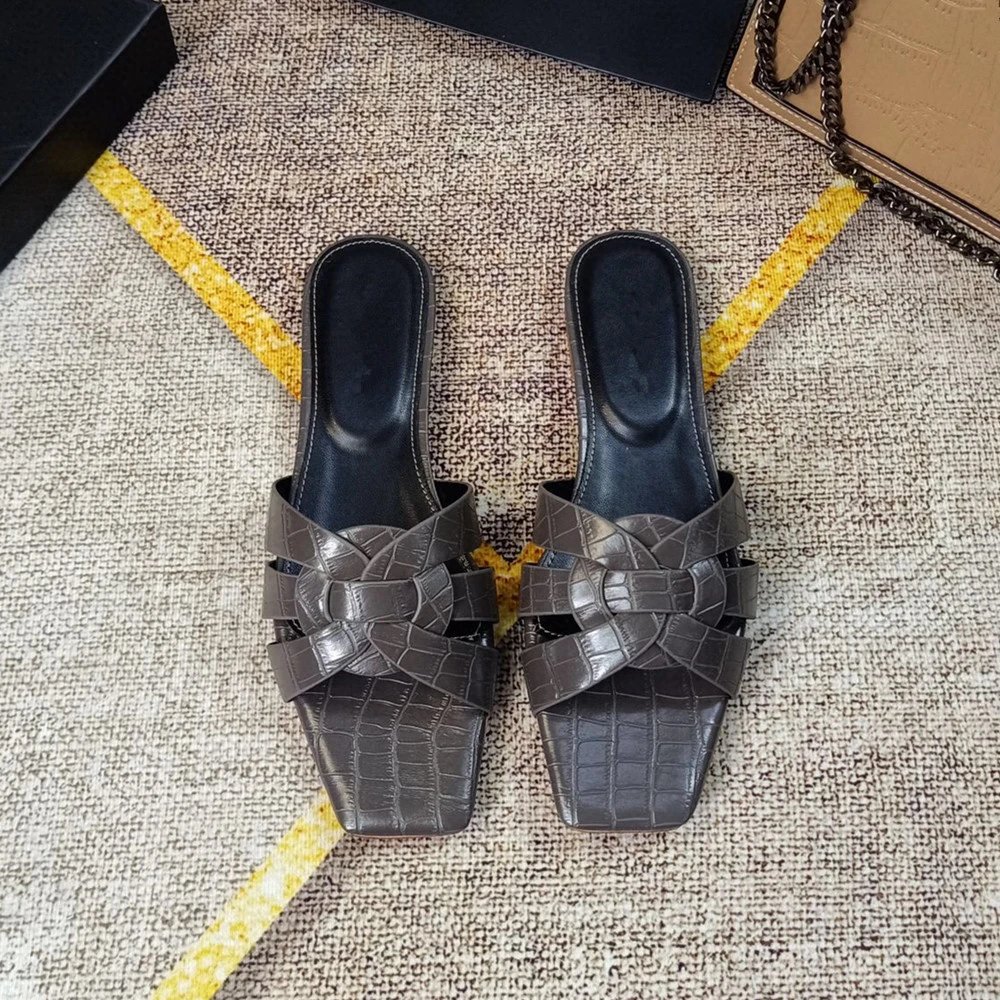 鳄鱼纹灰色