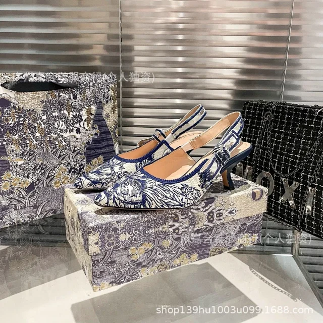 Dior High Heels J'Adior embroidered floral pointed-toe slingback product detail image 11
