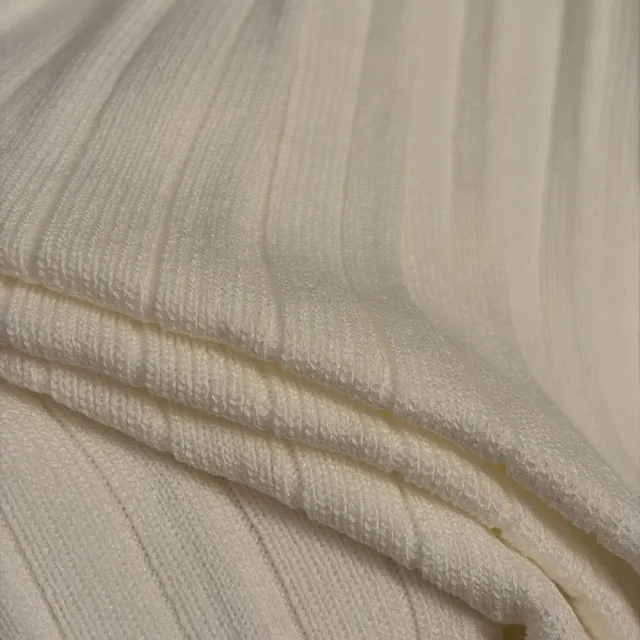 Miu Dresses Sleeveless ribbed knit dress with crystal-embellished neckline product detail image 8