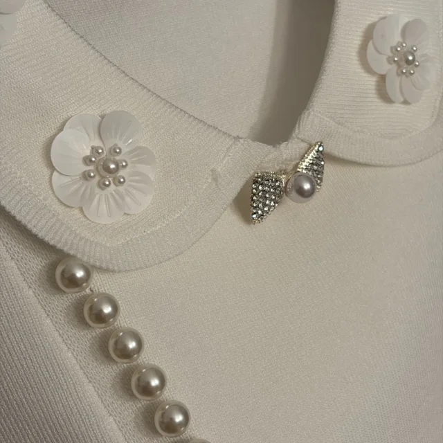 Miu Vests Pearl-Embellished Sailor-Collar Knit Vest with Floral Appliqués product detail image 6