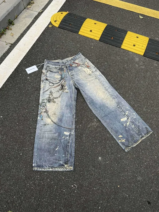 Vance Studios Jeans Wide-Leg Distressed Chain-Embellished product detail image 8