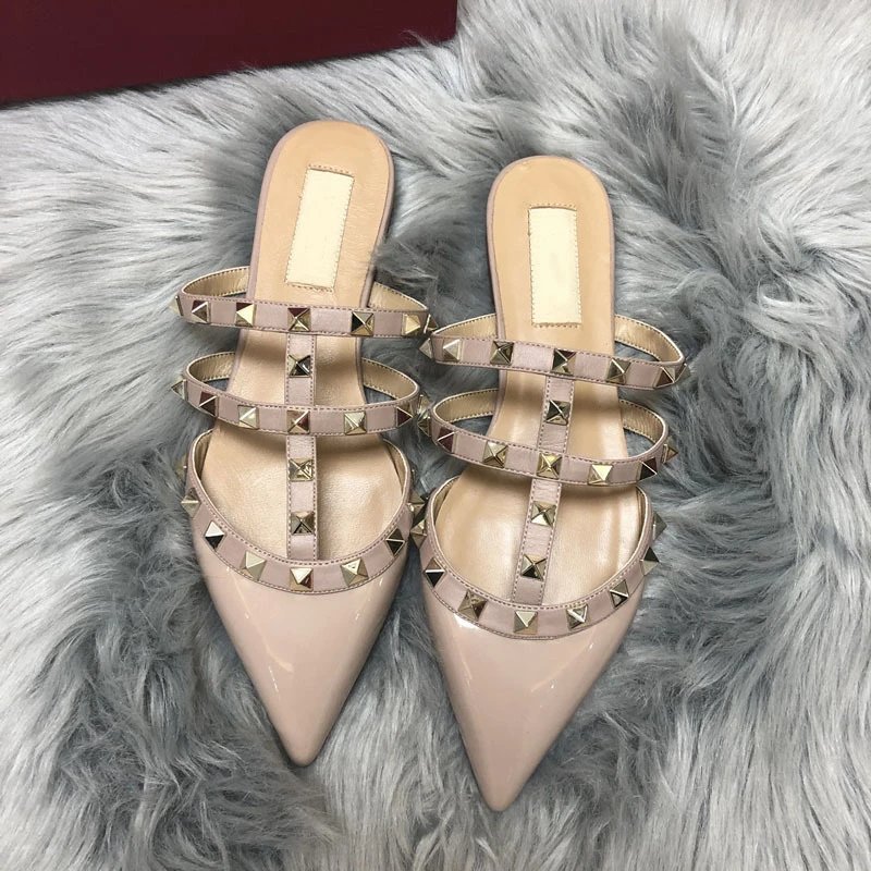 Valentino Rockstud N