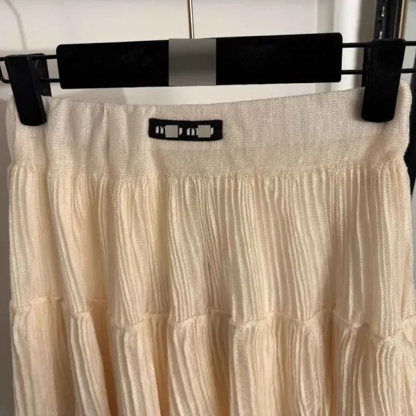 Design Tiered Pleated Skirt in Cream - 6