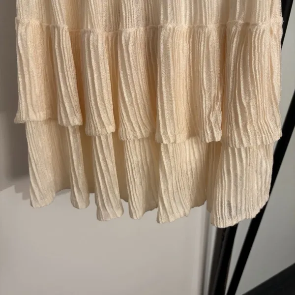 Design Tiered Pleated Skirt in Cream - 7