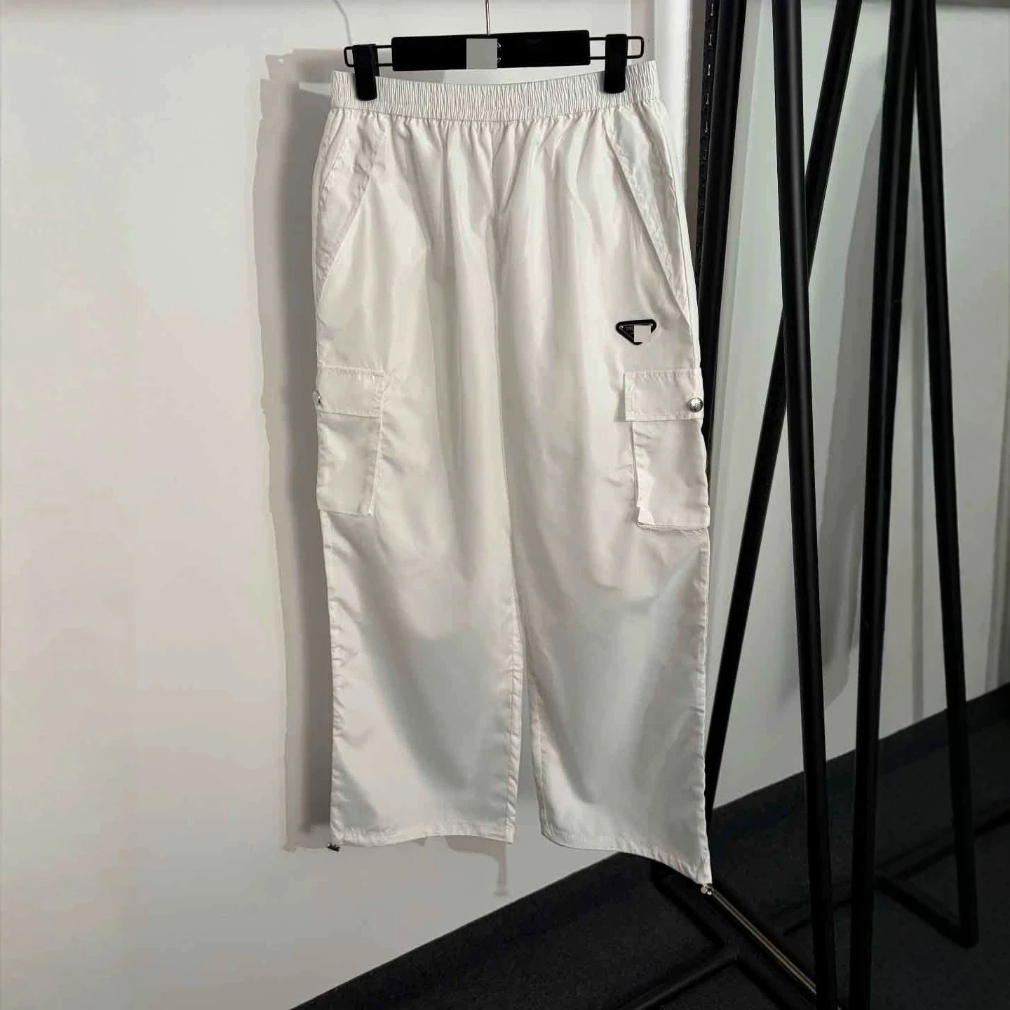 白色裤子