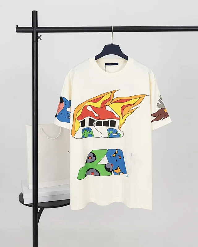 Louis Vuitton T-Shirts Short-Sleeve Graphic Print T-Shirt product detail image 8