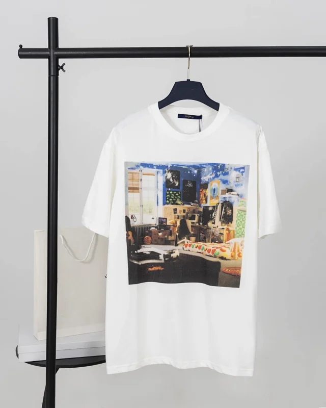 Louis Vuitton T-Shirts Short-Sleeve Graphic Print T-Shirt product detail image 23
