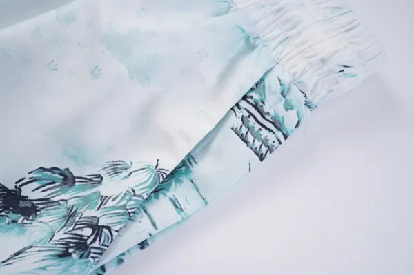 Design Embroidered Patch Shorts White - 18