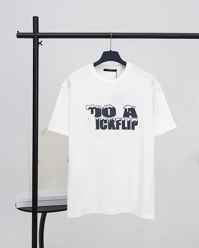 Louis Vuitton T-Shirts Short-Sleeve Graphic Print T-Shirt product detail image 36