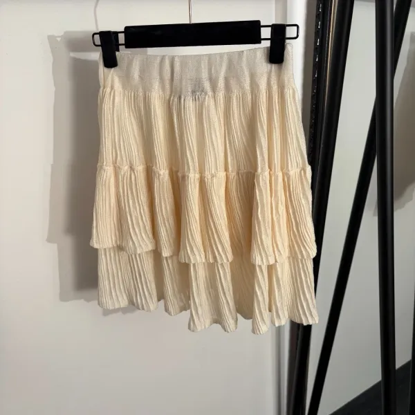 Design Tiered Pleated Skirt in Cream - 5