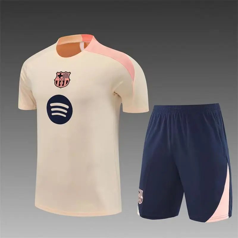 Real Madrid Matching Sets Short-Sleeve Football Jersey and Shorts Set image 3