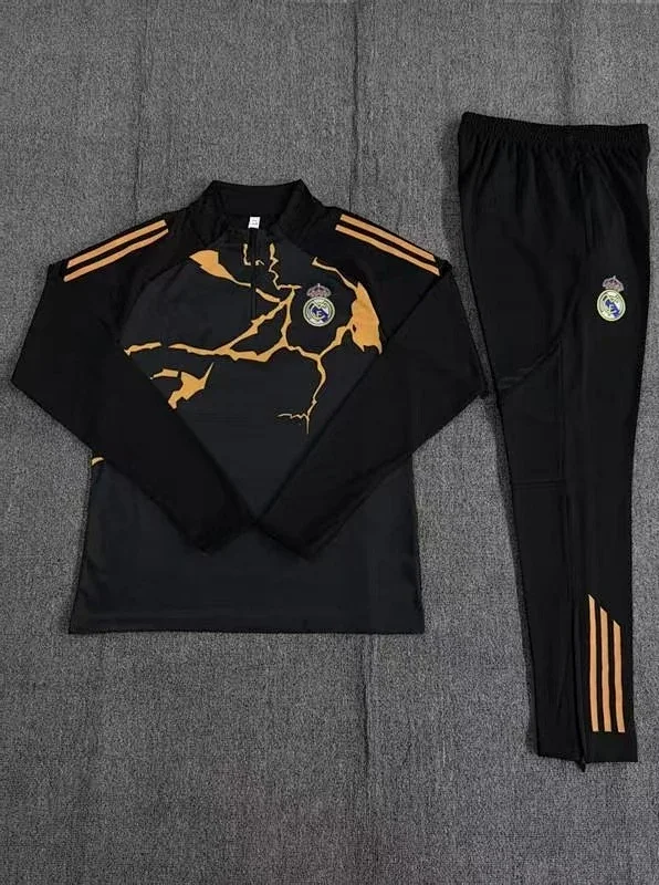 Real Madrid Tracksuits Long-sleeve half-zip football training set product detail image 5