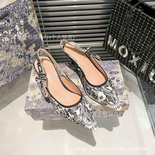 Dior High Heels J'Adior embroidered floral pointed-toe slingback product detail image 13