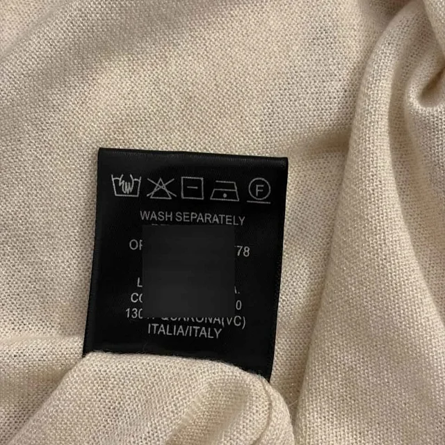 Unbranded Knitwear Short-Sleeve Crewneck Knit Top with Metal Loop Accent product detail image 9