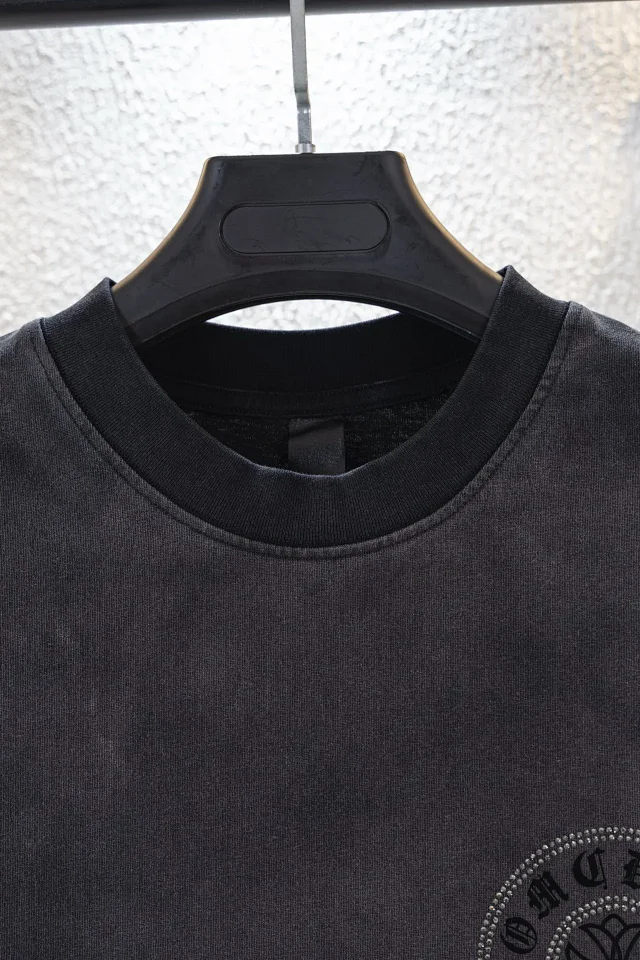 Chrome Hearts T-Shirts Cross Graphic Rhinestone Short-Sleeve T-Shirt product detail image 4