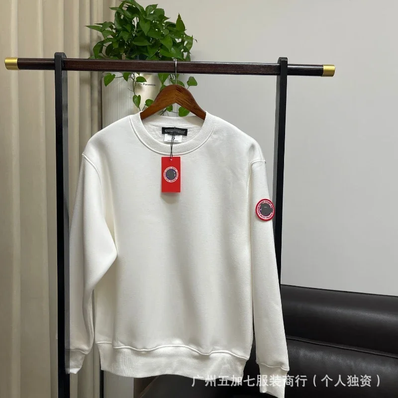 Canada Goose Crewneck Fleece-Lined Sweatshirt with Round Logo Patch - rep Canada Goose