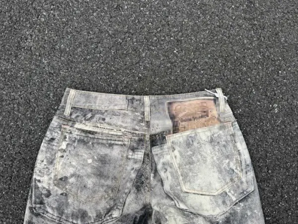 Design Distressed Wide-Leg Light Wash Jeans - 17