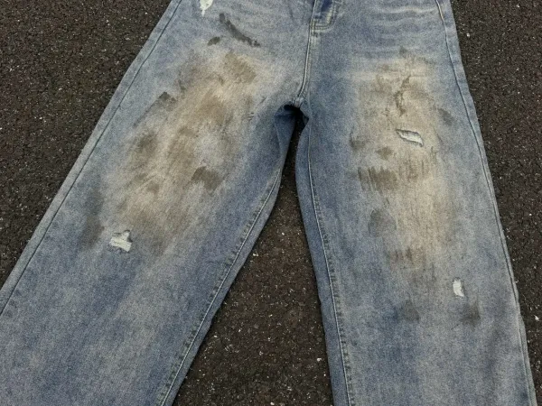 Design Distressed Wide-Leg Light Wash Jeans - 20