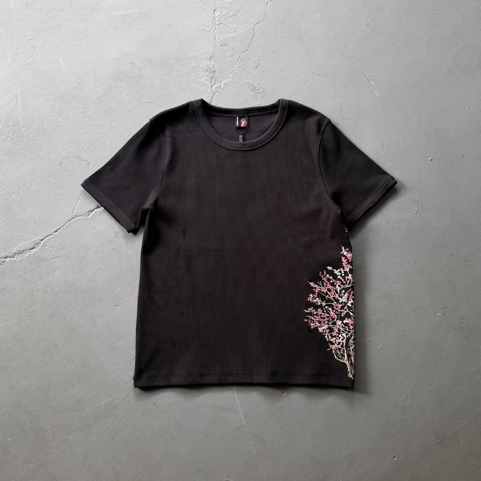 DS17 Cherry Blossoms/Black (Good Quality)
