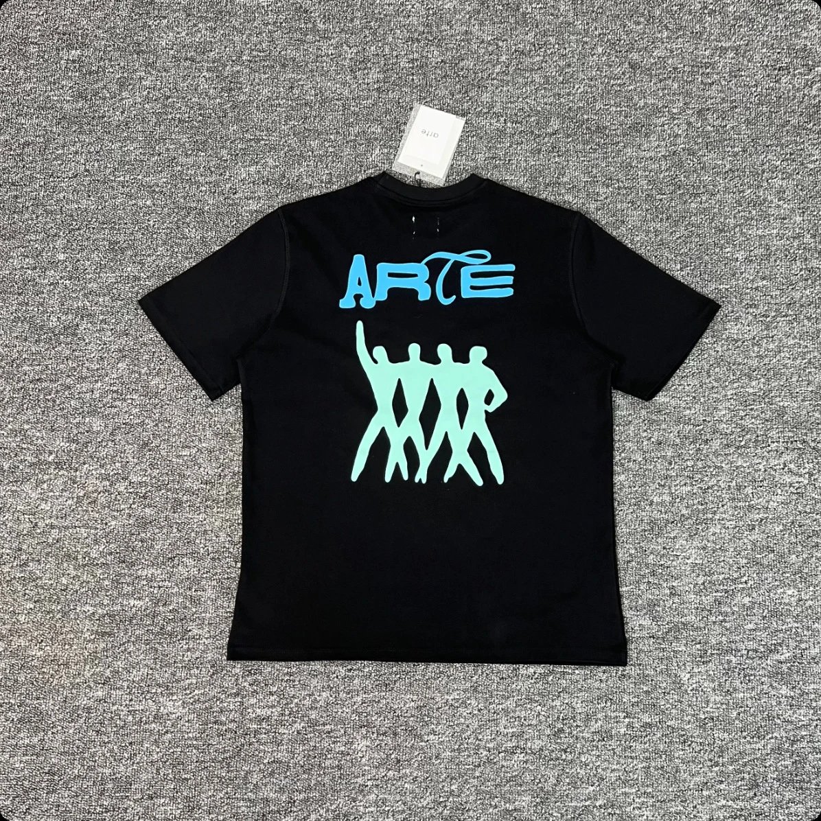 Arte T-Shirts Graphic Print T-Shirt — 212