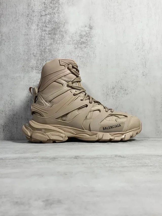 Balenciaga Sneakers Track Hike high-top product detail image 28