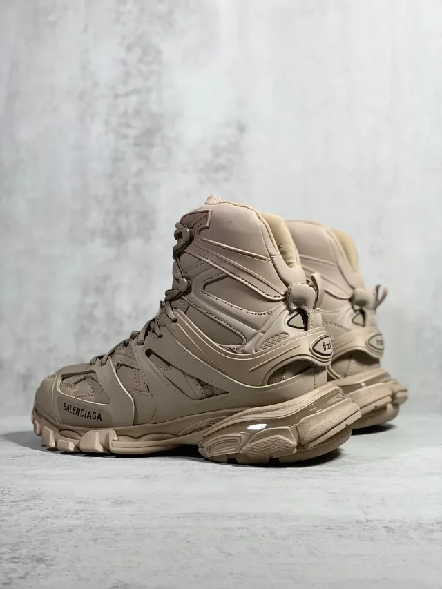 Balenciaga Sneakers Track Hike high-top product detail image 35