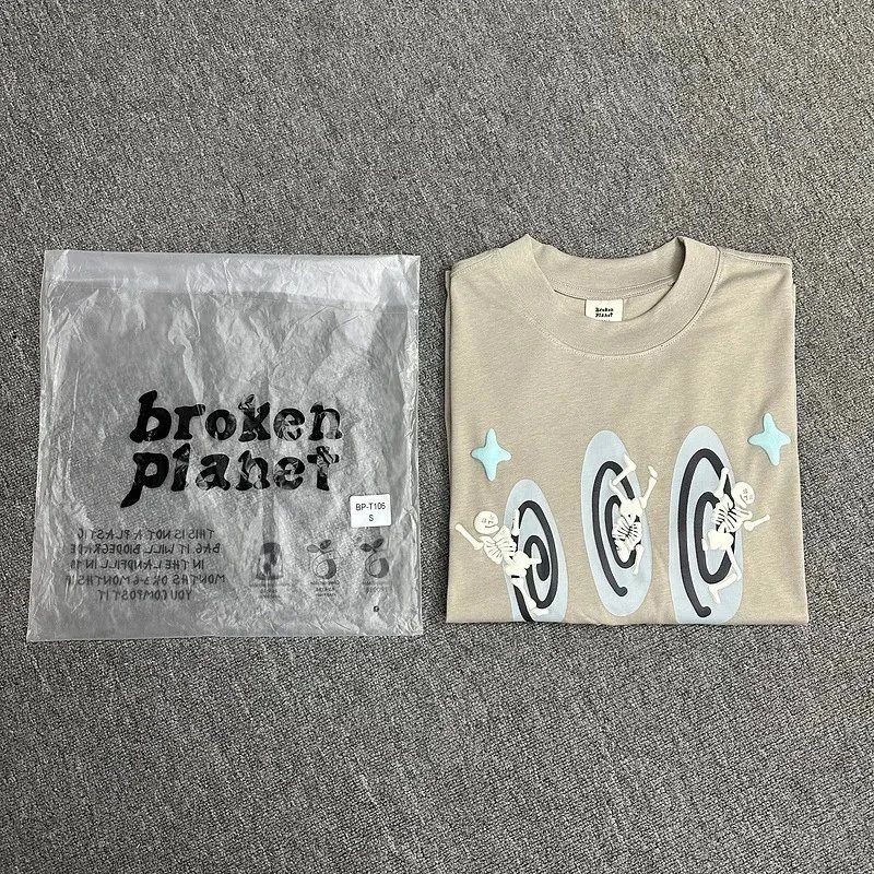 Oversized Graphic Tee Beige Skeleton Print Streetwear