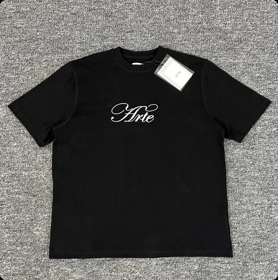 Arte T-Shirts Graphic Print T-Shirt — 105 Black