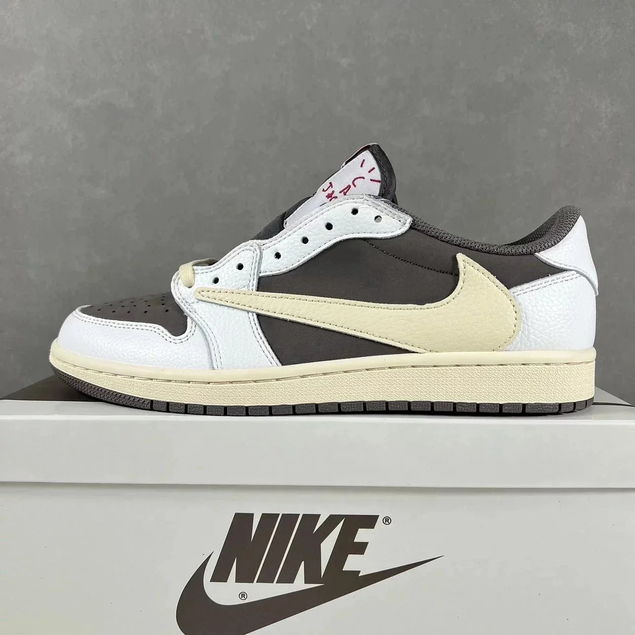 Nike Sneakers Air Jordan 1 Low Travis Scott