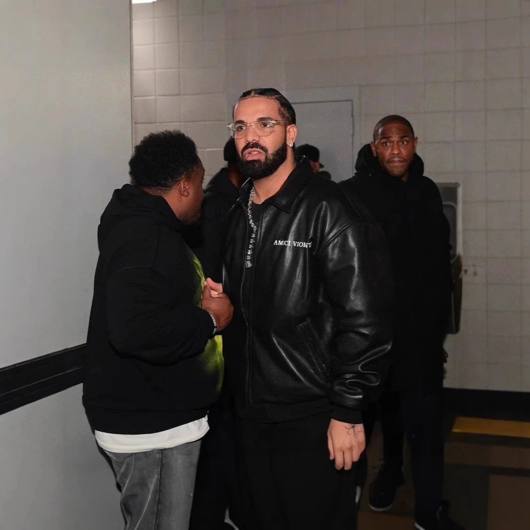 Drake VAVAraoshegeshouxunyantongkuanfugujichejiake