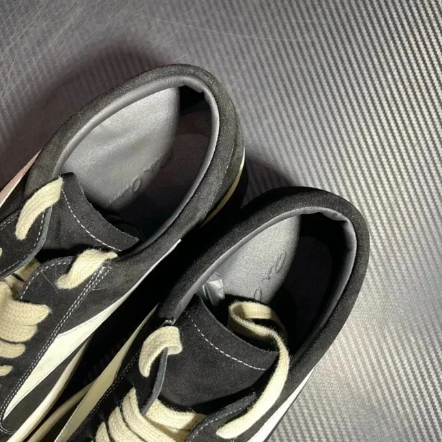 Unbranded Sneakers Low-Top Suede with Contrast Side Panel product detail image 5