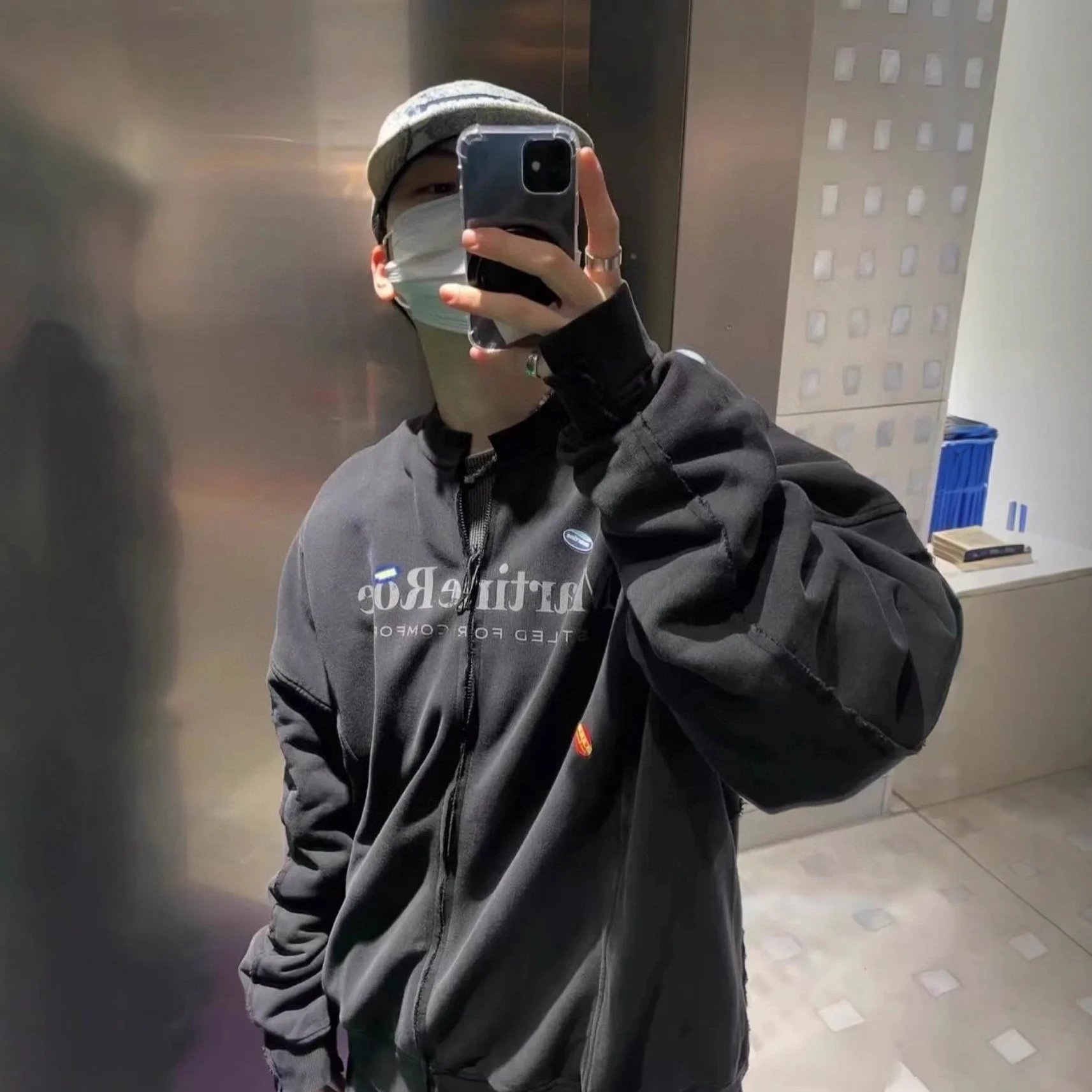 Black Zip-Up Hoodie With Graphic Print Oversized Streetwear