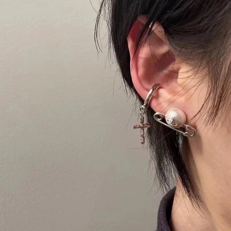 Vivienne Westwood Pearl Silver Safety Pin Earrings