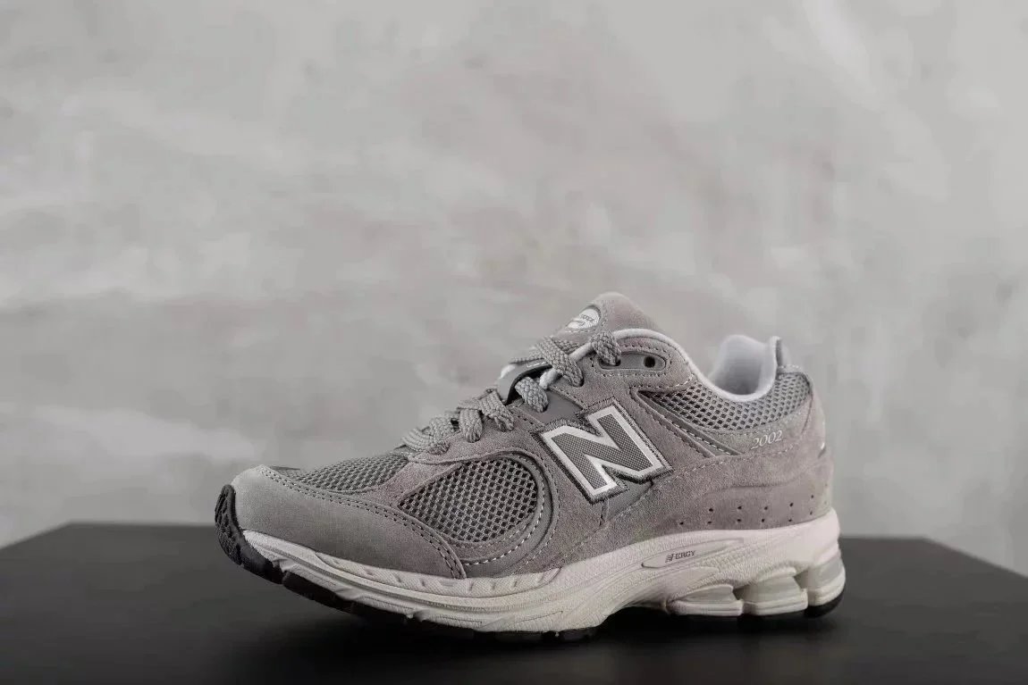New Balance 993 Grey Olive White Retro Running Sneakers