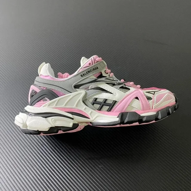 Balenciaga Sneakers Track 2.0 product detail image 10