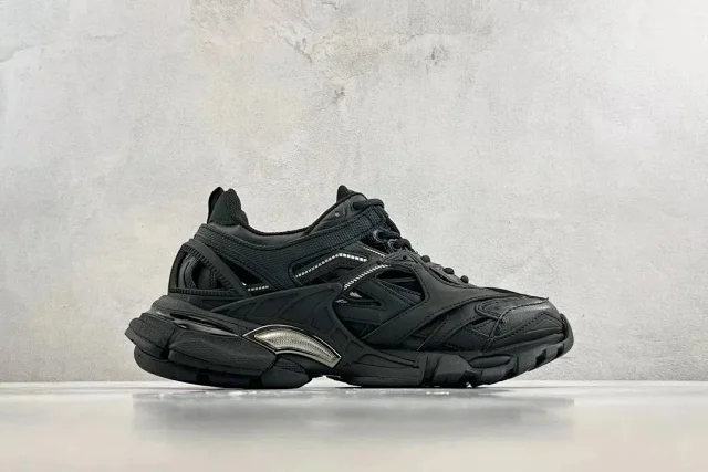 Balenciaga Sneakers Track 2.0 product detail image 29