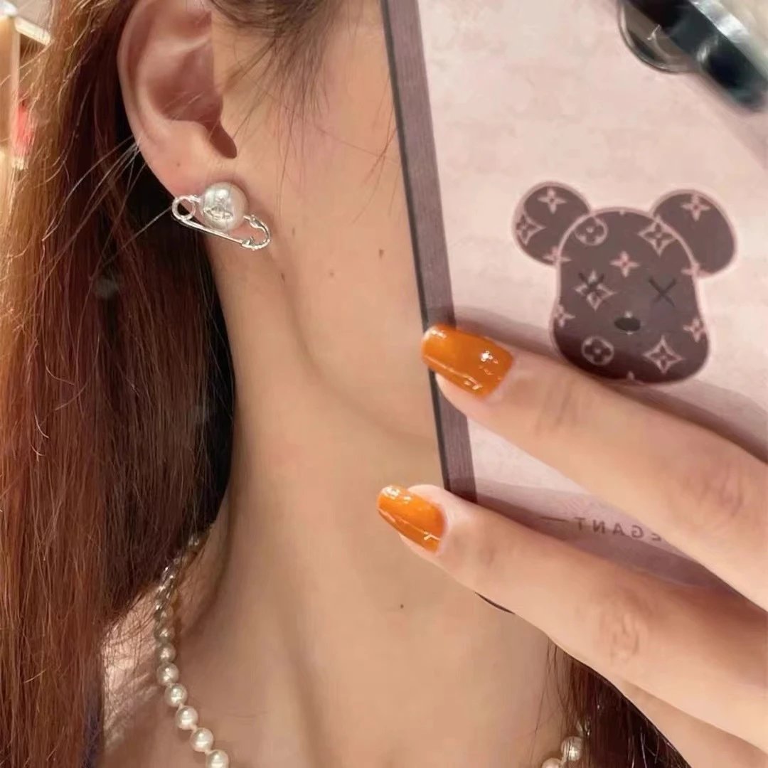Vivienne Westwood Pearl Silver Safety Pin Earrings
