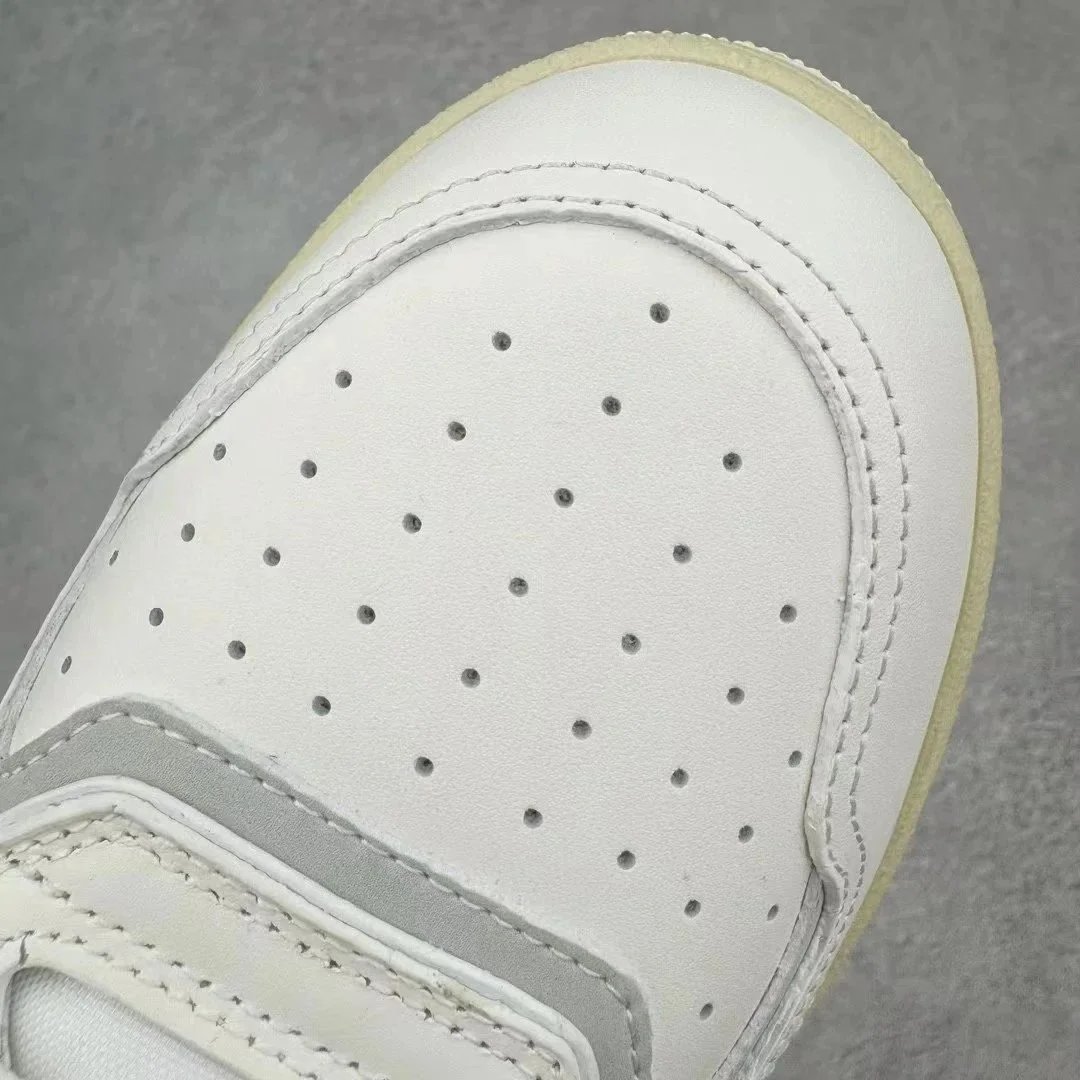 Dior Sneakers B27 Low-Top Oblique image 10