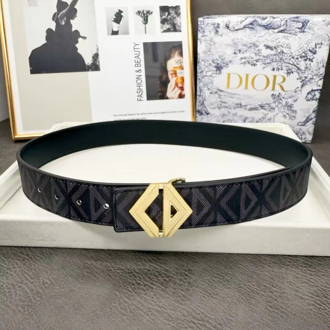 Dior Belts Oblique-pattern belt with logo buckle — Black-printed triangle CD with a gold buckle